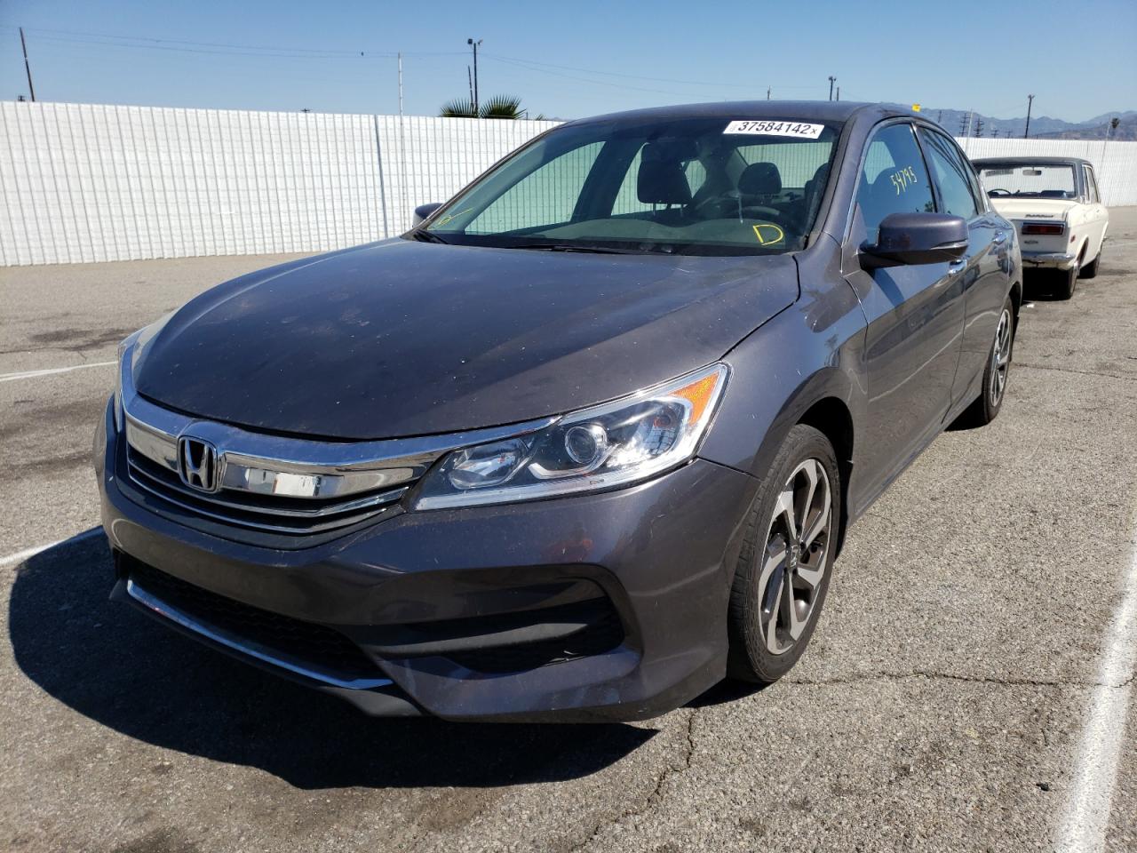 Photo 2 from auction – 2017 HONDA ACCORD EXL with VIN 1HGCR3F86HA041547