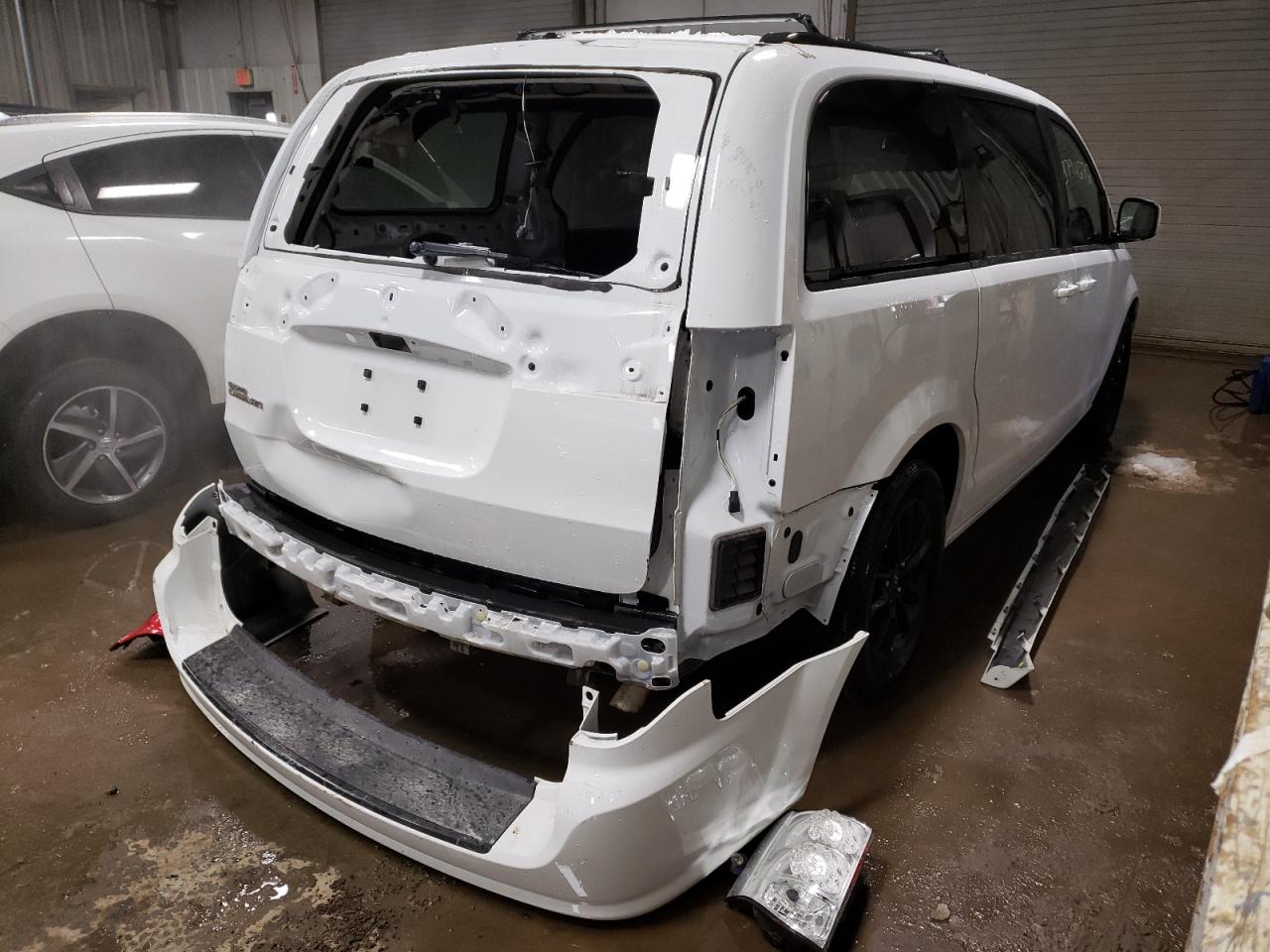 Photo 4 from auction – 2019 DODGE GRAND CARA with VIN 2C4RDGBG0KR758072