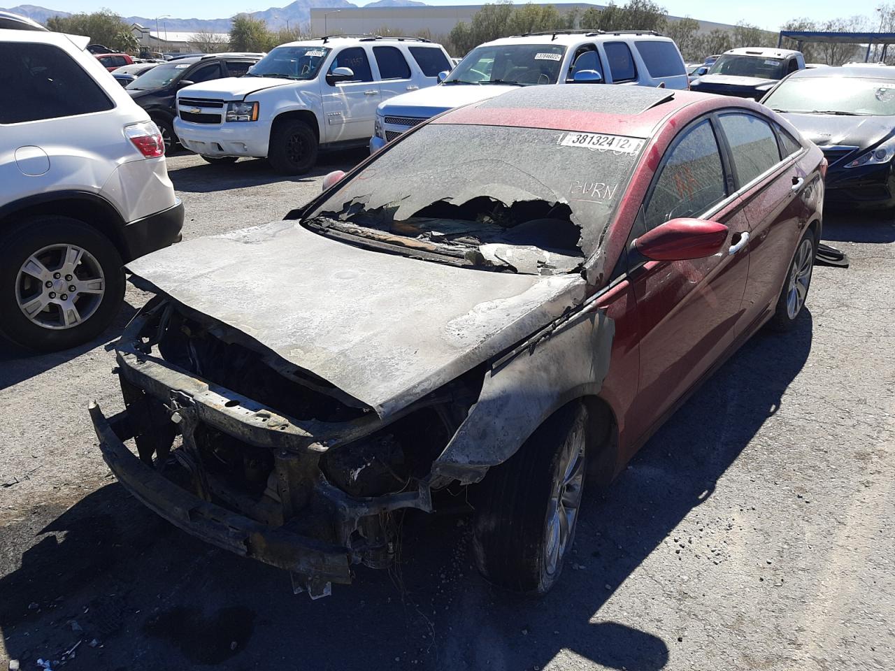 Photo 2 from auction – 2011 HYUNDAI SONATA SE with VIN 5NPEC4AC0BH061108