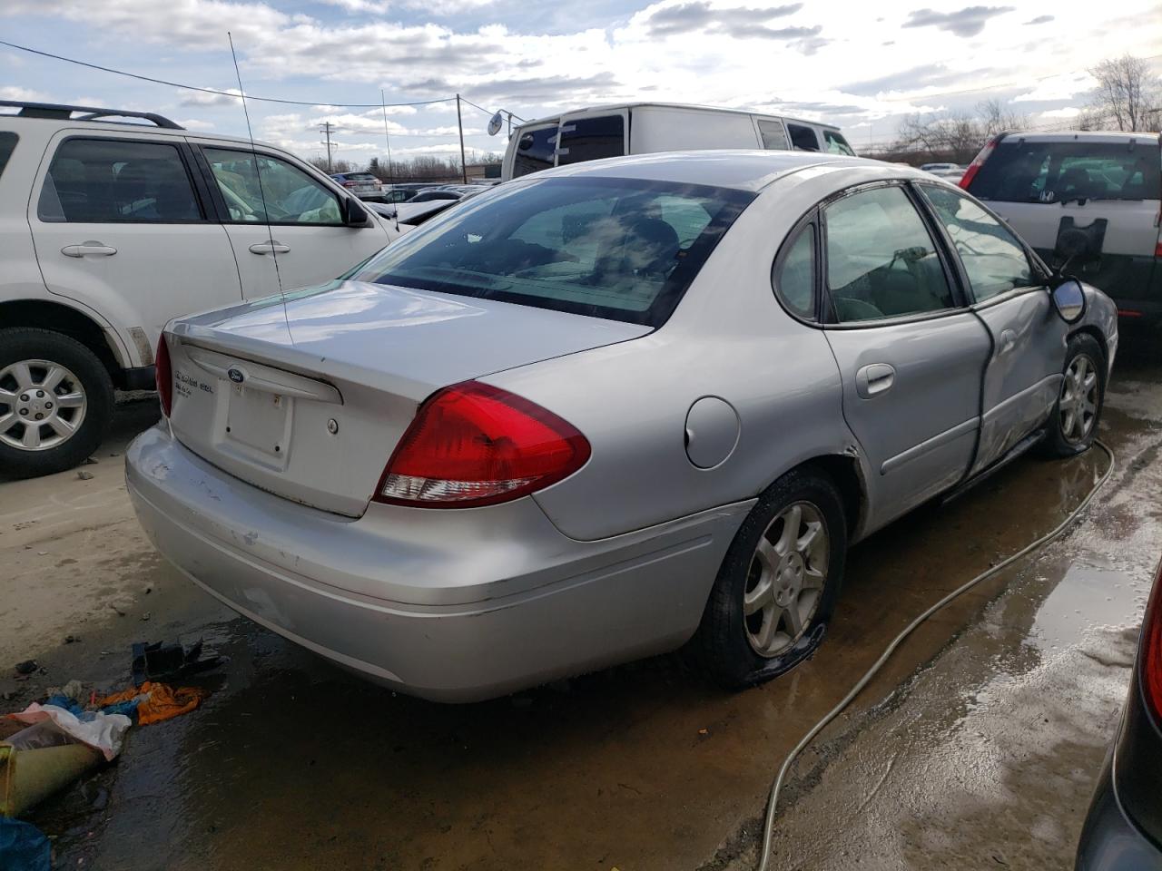 Photo 4 from auction – 2006 FORD TAURUS SEL with VIN 1FAFP56U46A251593