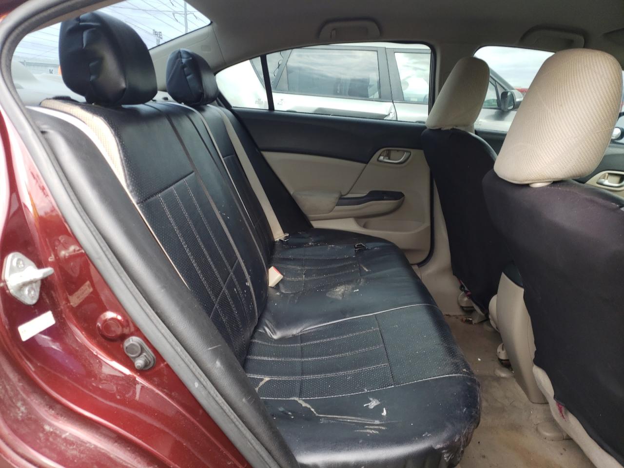 Photo 6 from auction – 2012 HONDA CIVIC LX with VIN 19XFB2F56CE315304