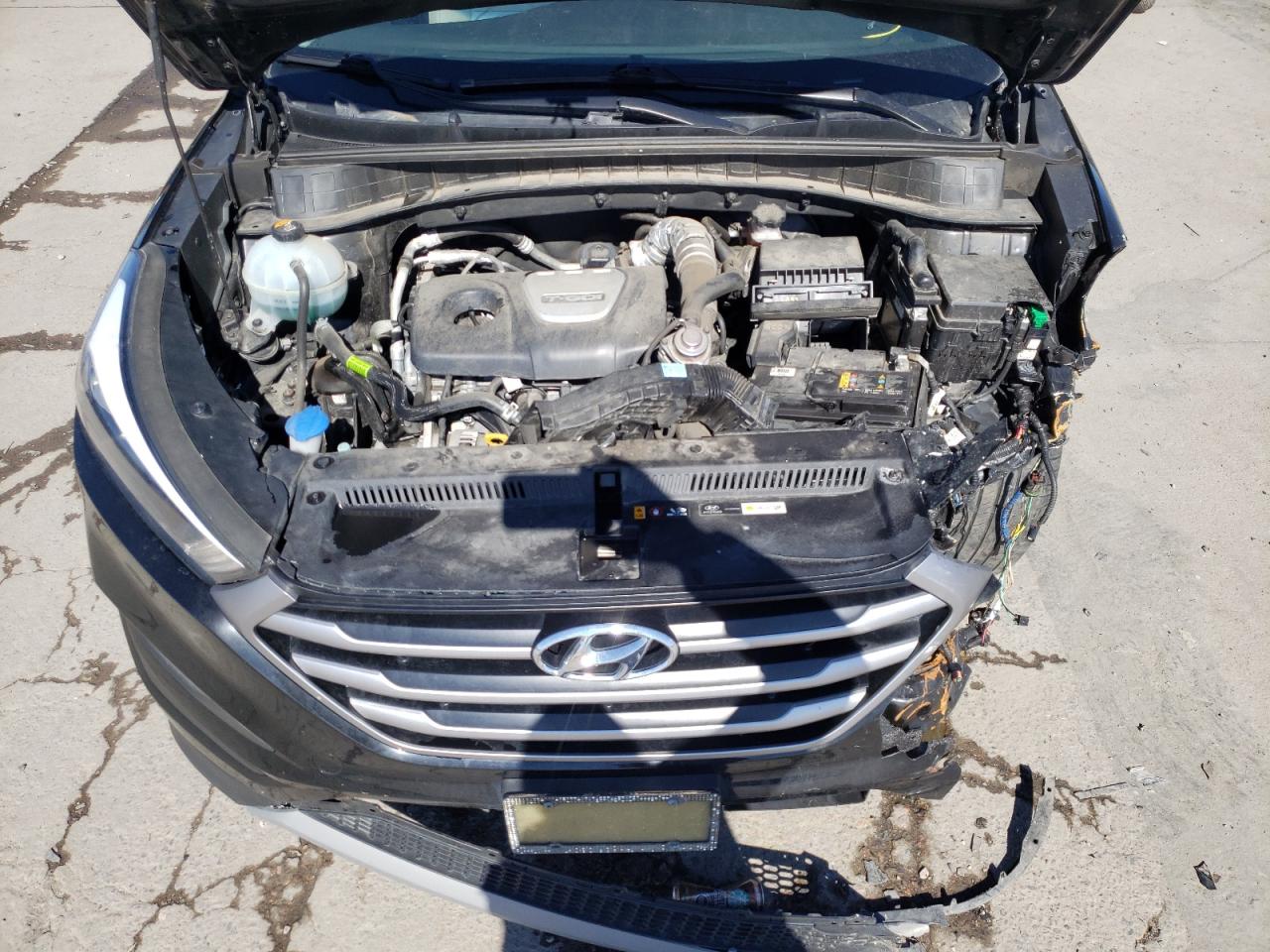 Photo 7 from auction – 2017 HYUNDAI TUCSON LIM with VIN KM8J3CA24HU573609