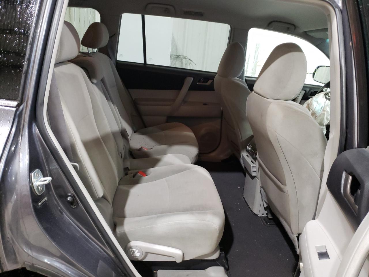 Photo 6 from auction – 2012 TOYOTA HIGHLANDER with VIN 5TDZA3EH0CS019640