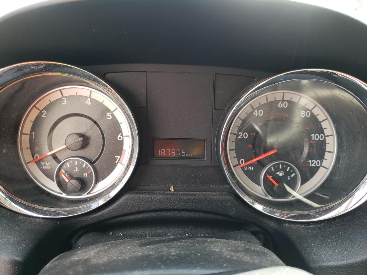 Photo 8 from auction – 2011 DODGE GRAND CARA with VIN 2D4RN3DG9BR646196