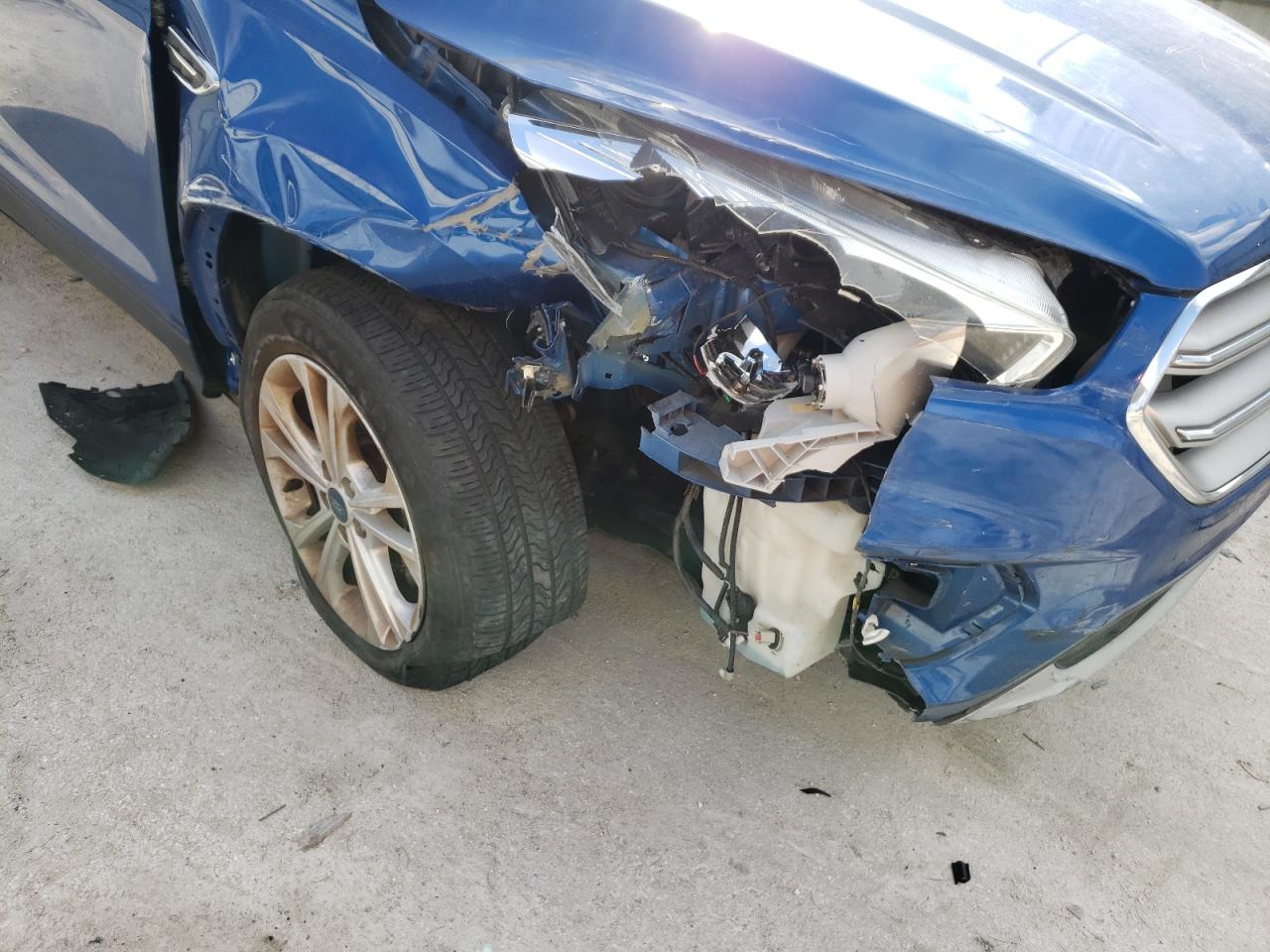 Photo 9 from auction – 2017 FORD ESCAPE SE with VIN 1FMCU0GDXHUB96166