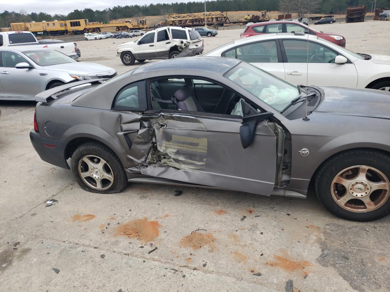 Photo 9 from auction – 2004 FORD MUSTANG with VIN 1FAFP40674F186064