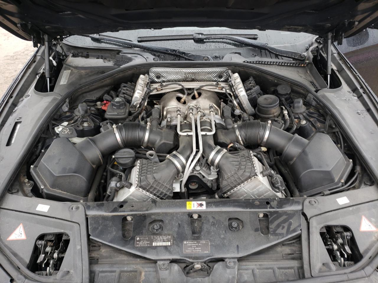 Photo 7 from auction – 2013 BMW M5 with VIN WBSFV9C56DC773138