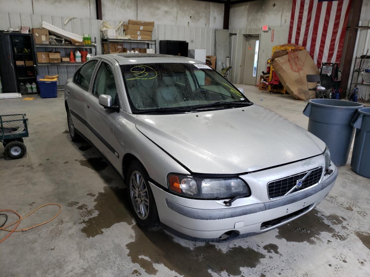 VOLVO S60 2004 with VIN YV1RS61TX42374794 - Photo from auction