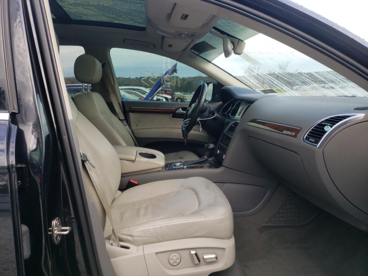 Photo 5 from auction – 2012 AUDI Q7 PRESTIG with VIN WA1VMAFE9CD001108