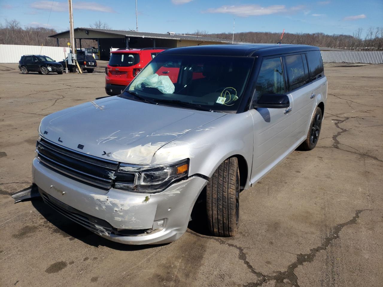 Photo 2 from auction – 2019 FORD FLEX LIMIT with VIN 2FMHK6DT1KBA26933