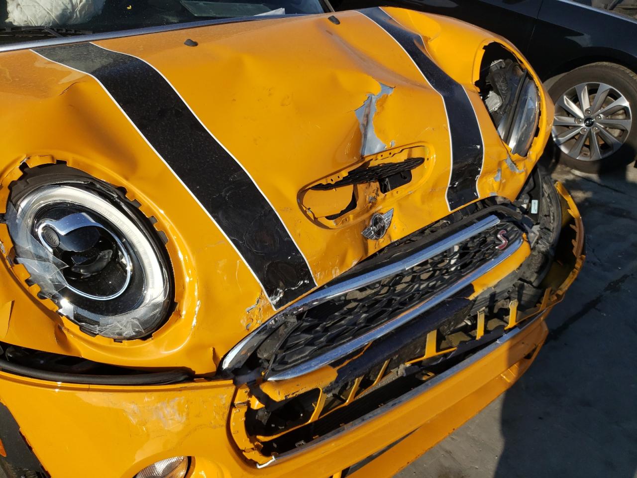 Photo 9 from auction – 2015 MINI COOPER S with VIN WMWXP7C59F2A42304