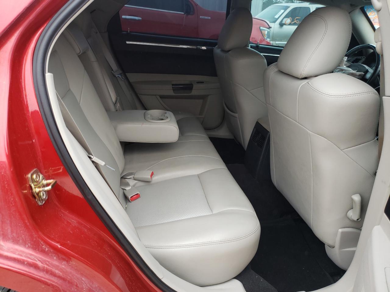 Photo 6 from auction – 2006 CHRYSLER 300C with VIN 2C3KA63H16H450405