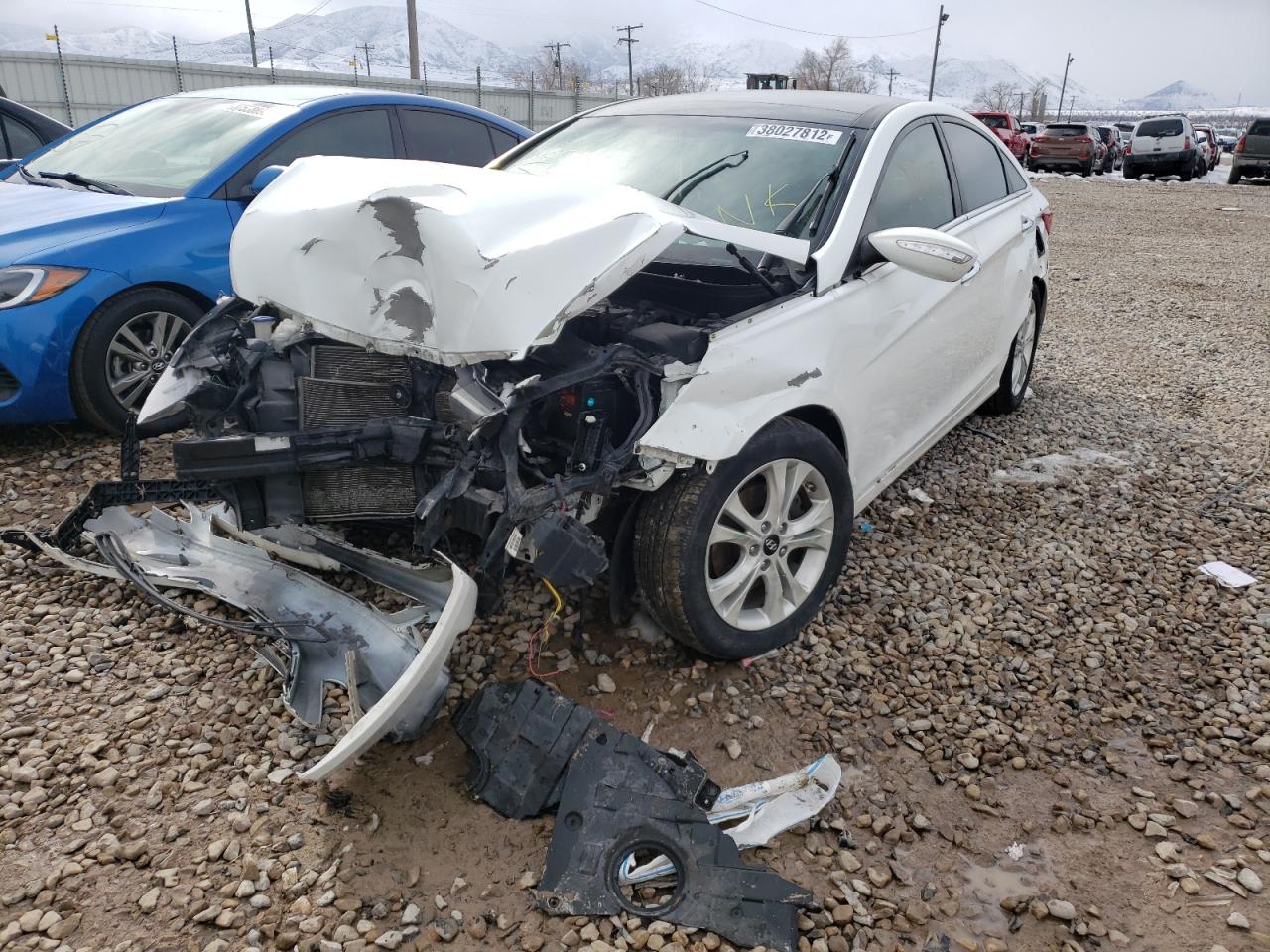 Photo 2 from auction – 2012 HYUNDAI SONATA SE with VIN 5NPEC4AC3CH374770