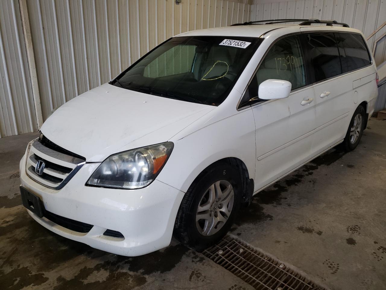 Photo 2 from auction – 2005 HONDA ODYSSEY with VIN 5FNRL38465B015084