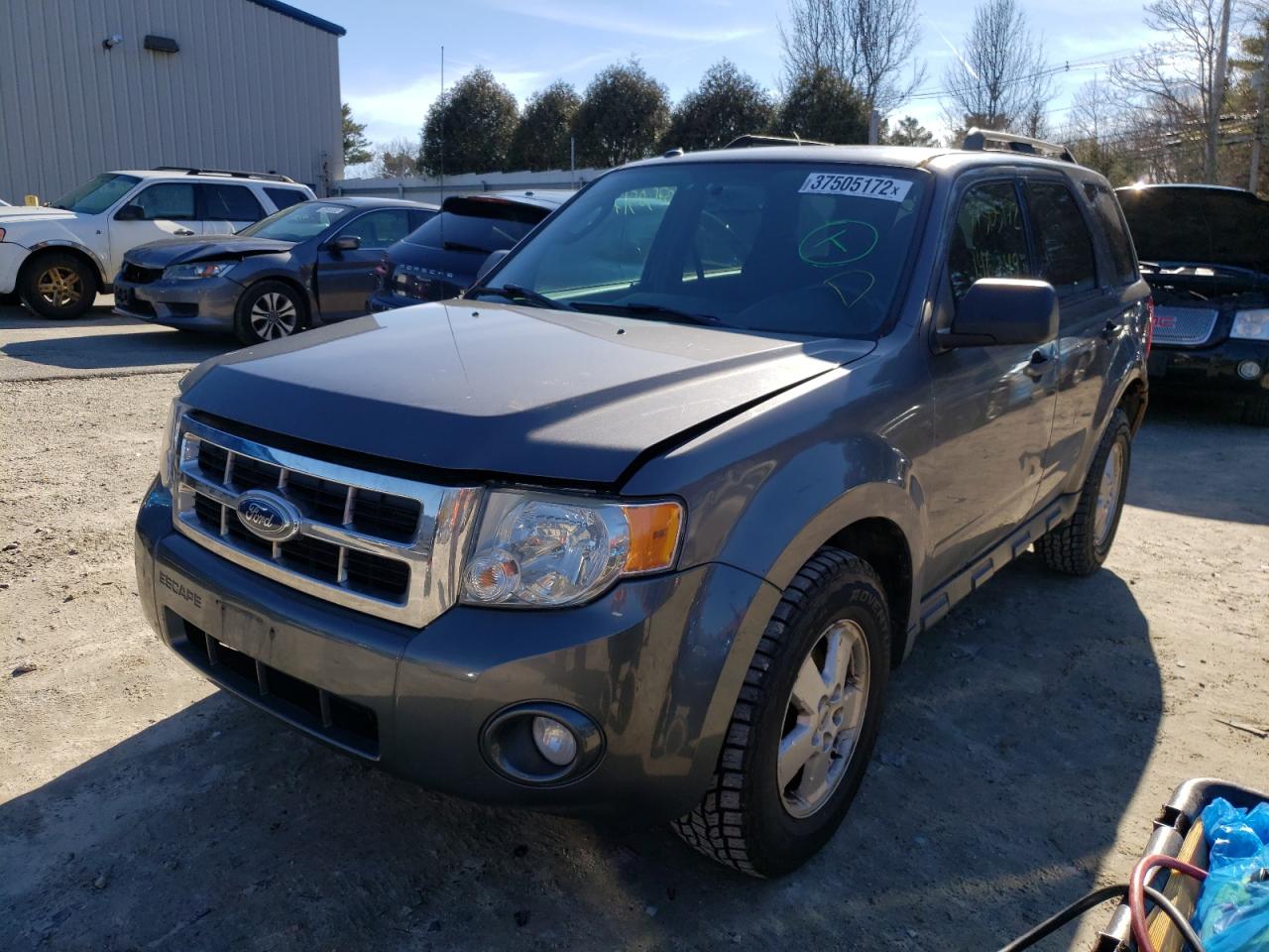 Photo 2 from auction – 2011 FORD ESCAPE XLT with VIN 1FMCU0D71BKA51065