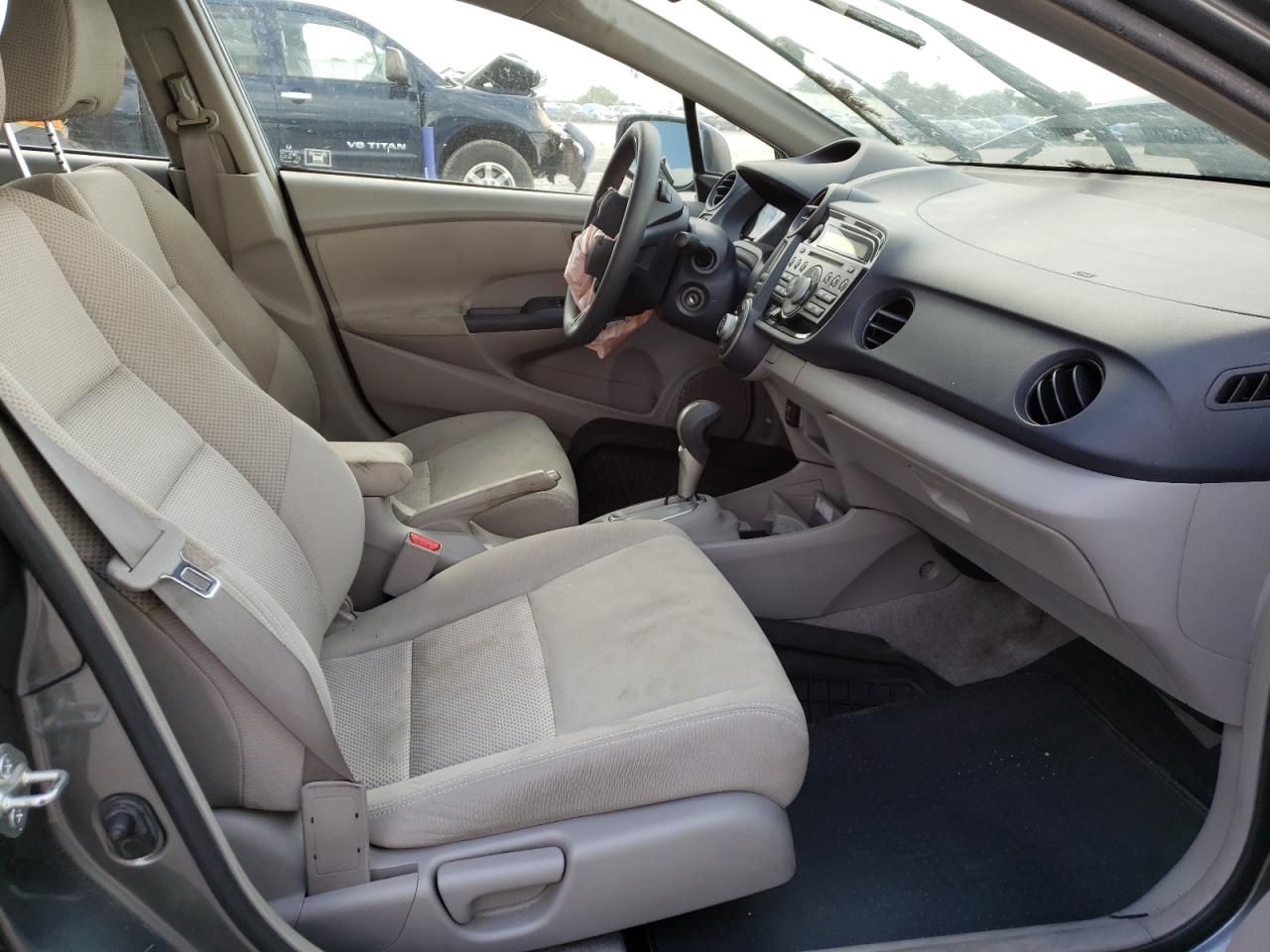 Photo 5 from auction – 2010 HONDA INSIGHT EX with VIN JHMZE2H79AS002520