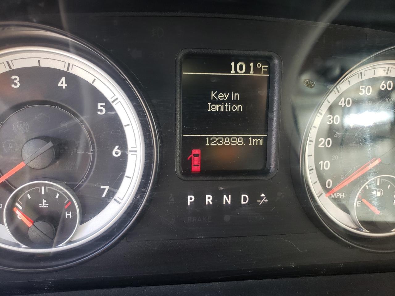 Photo 8 from auction – 2014 RAM 1500 ST with VIN 3C6JR6AG7EG303778