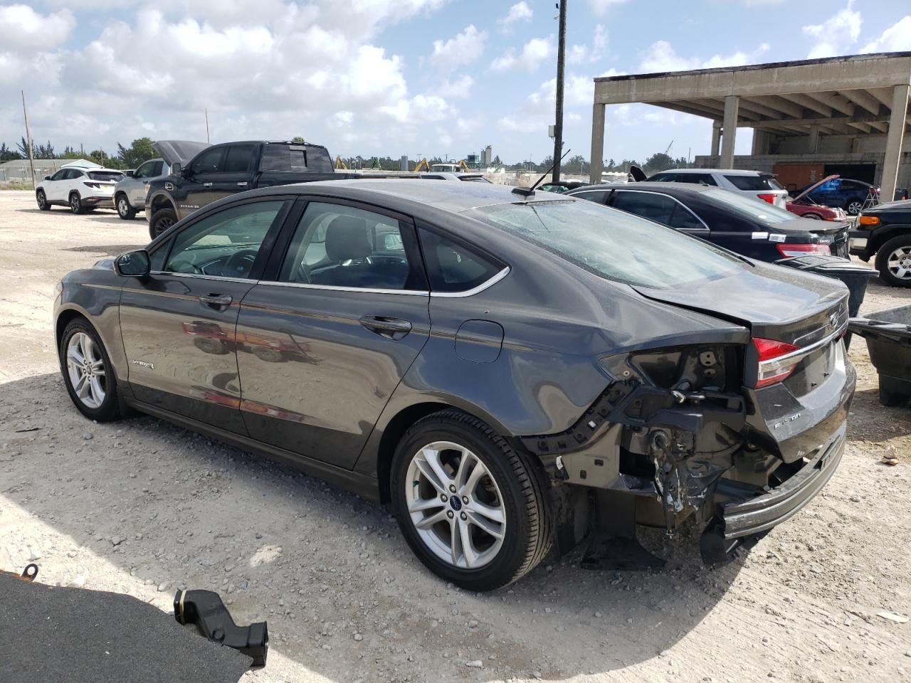 Photo 3 from auction – 2018 FORD FUSION SE with VIN 3FA6P0LU4JR160264