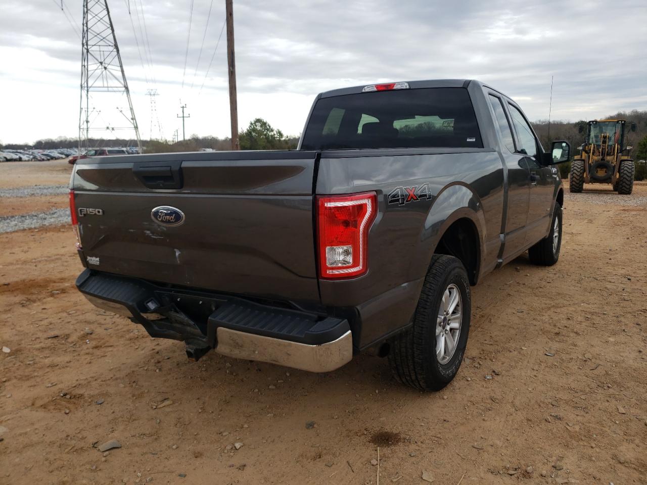 Photo 4 from auction – 2017 FORD F150 SUPER with VIN 1FTEX1EP8HFB90488