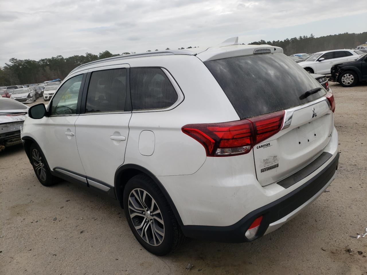 Photo 3 from auction – 2017 MITSUBISHI OUTLANDER with VIN JA4AZ3A32HZ049738