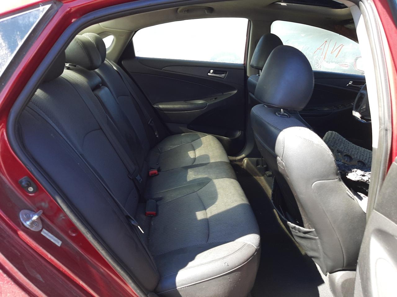 Фото 6 с аукциона – 2011 HYUNDAI SONATA SE с VIN 5NPEC4AC0BH061108