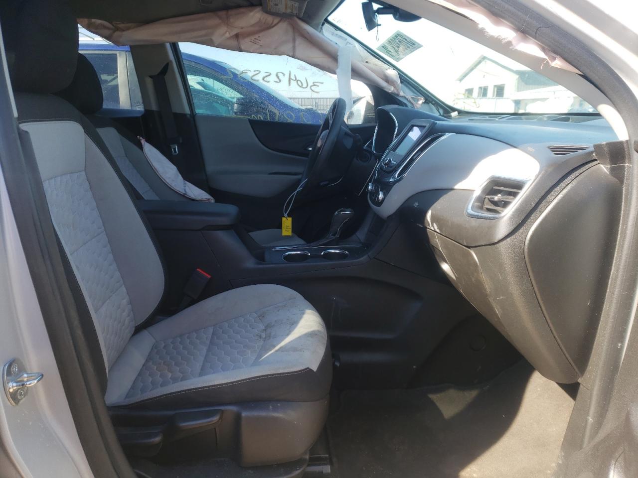 Photo 5 from auction – 2020 CHEVROLET EQUINOX LS with VIN 2GNAXHEVXL6243286