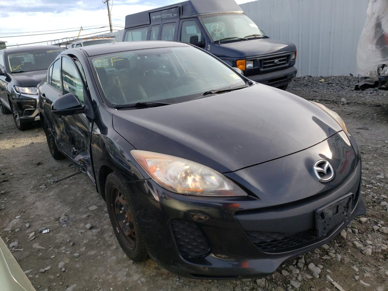 MAZDA 3 I 2012 with VIN JM1BL1UF9C1578679 - Photo from auction