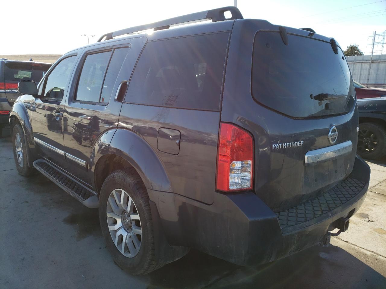 Photo 3 from auction – 2011 NISSAN PATHFINDER with VIN 5N1AR1NB9BC626279