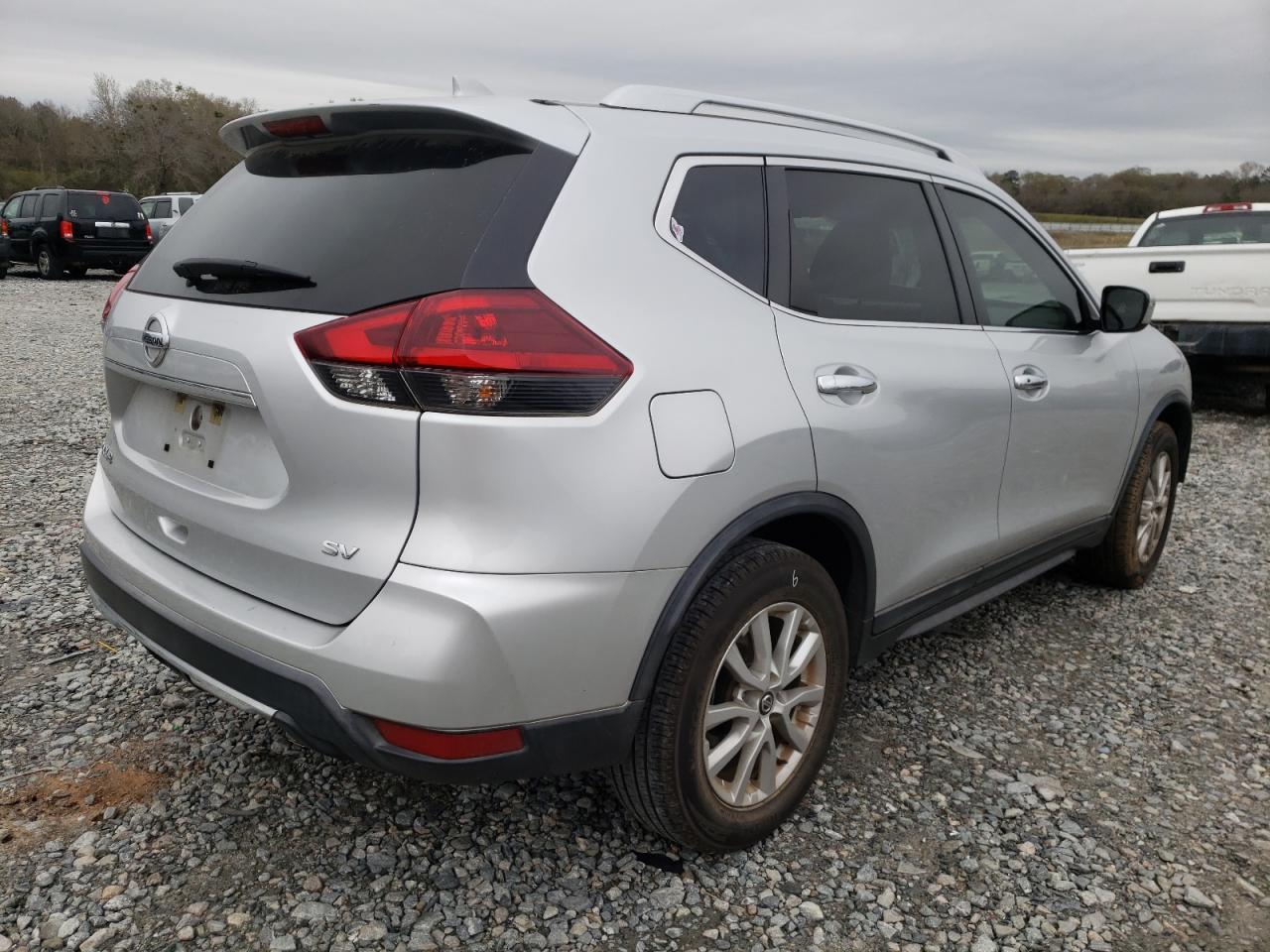 Photo 4 from auction – 2018 NISSAN ROGUE S with VIN KNMAT2MT0JP574411
