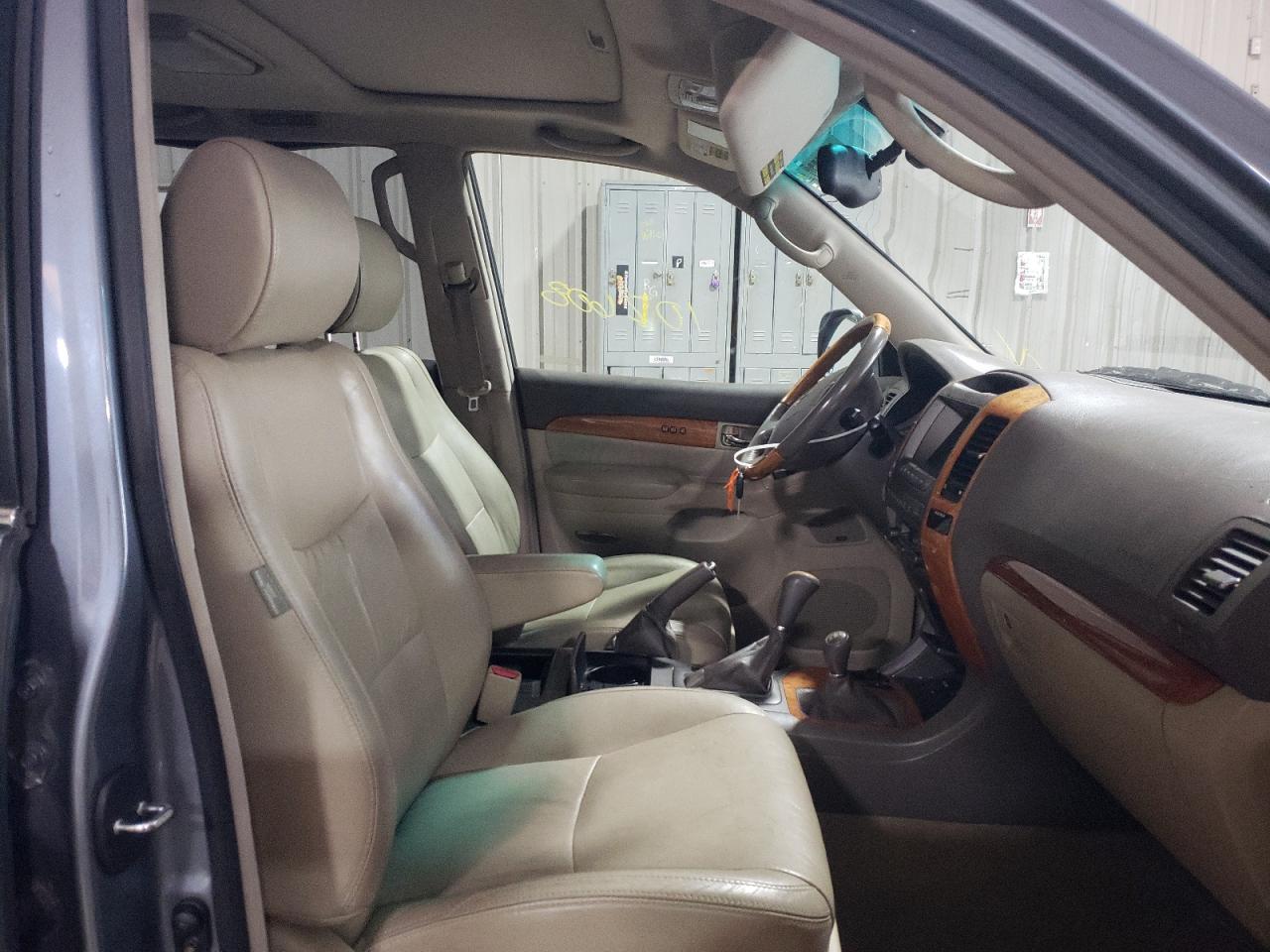 Photo 5 from auction – 2005 LEXUS GX 470 with VIN JTJBT20X150078168