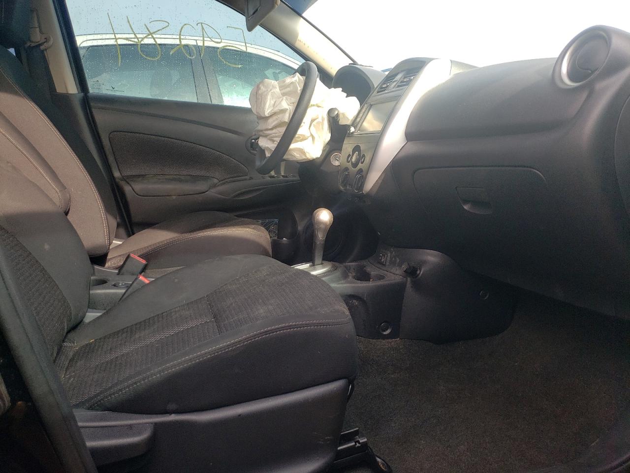 Photo 5 from auction – 2019 NISSAN VERSA S with VIN 3N1CN7AP3KL880624