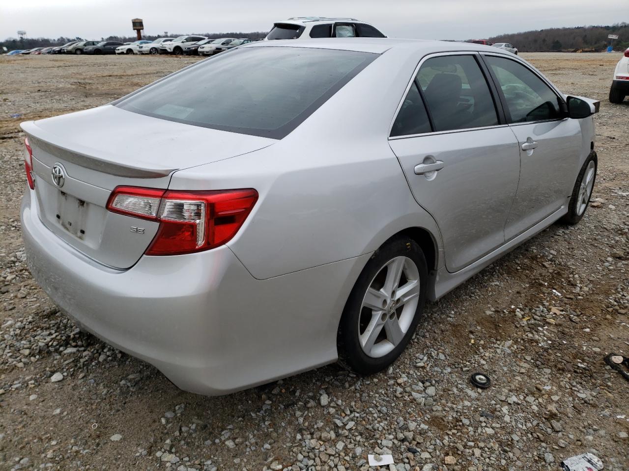 Photo 4 from auction – 2012 TOYOTA CAMRY BASE with VIN 4T1BF1FK6CU184701
