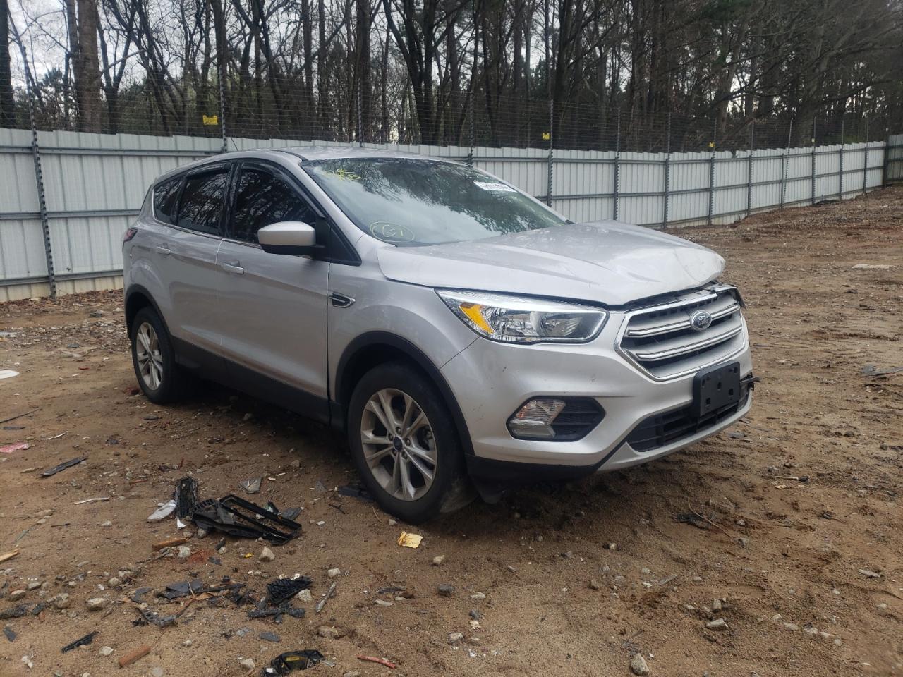 FORD ESCAPE SE 2017 with VIN 1FMCU0GD5HUA18911 - Photo from auction