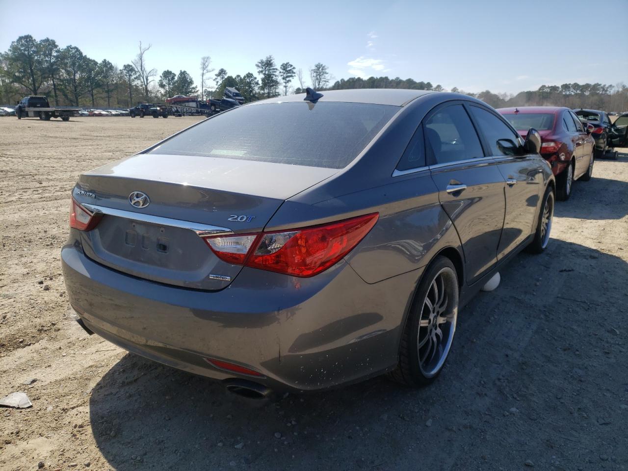 Photo 4 from auction – 2011 HYUNDAI SONATA SE with VIN 5NPEC4AB8BH227494