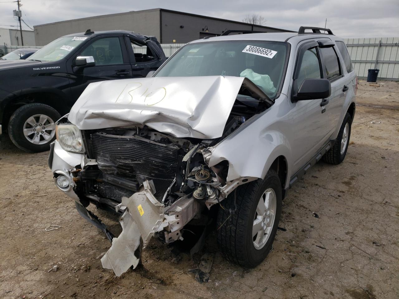 Photo 2 from auction – 2011 FORD ESCAPE XLT with VIN 1FMCU9D79BKB26034