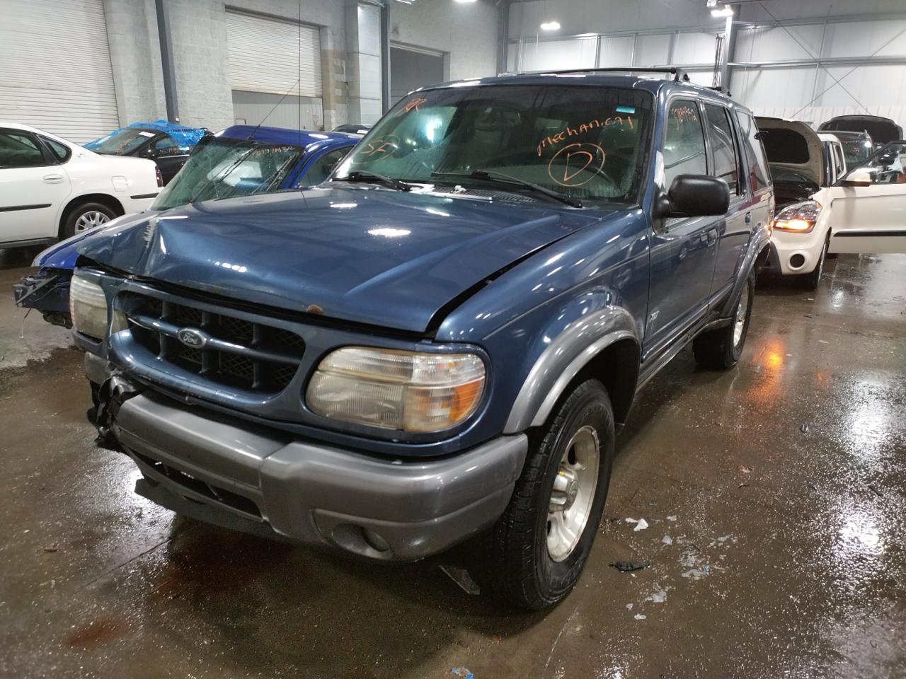Photo 2 from auction – 2001 FORD EXPLORER X with VIN 1FMZU73E81ZA30819