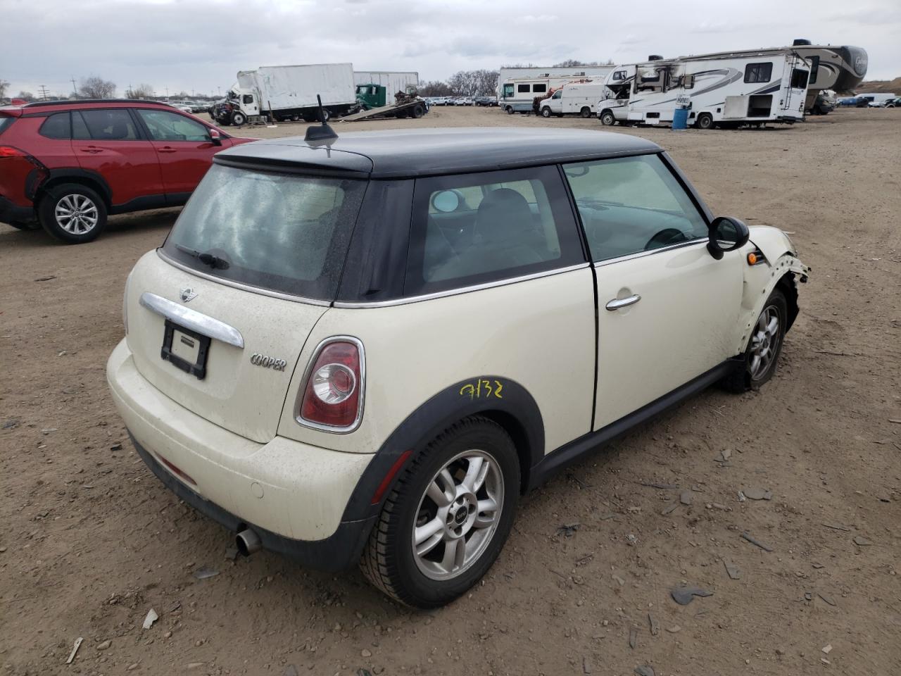 Photo 4 from auction – 2011 MINI COOPER with VIN WMWSU3C57BT091420