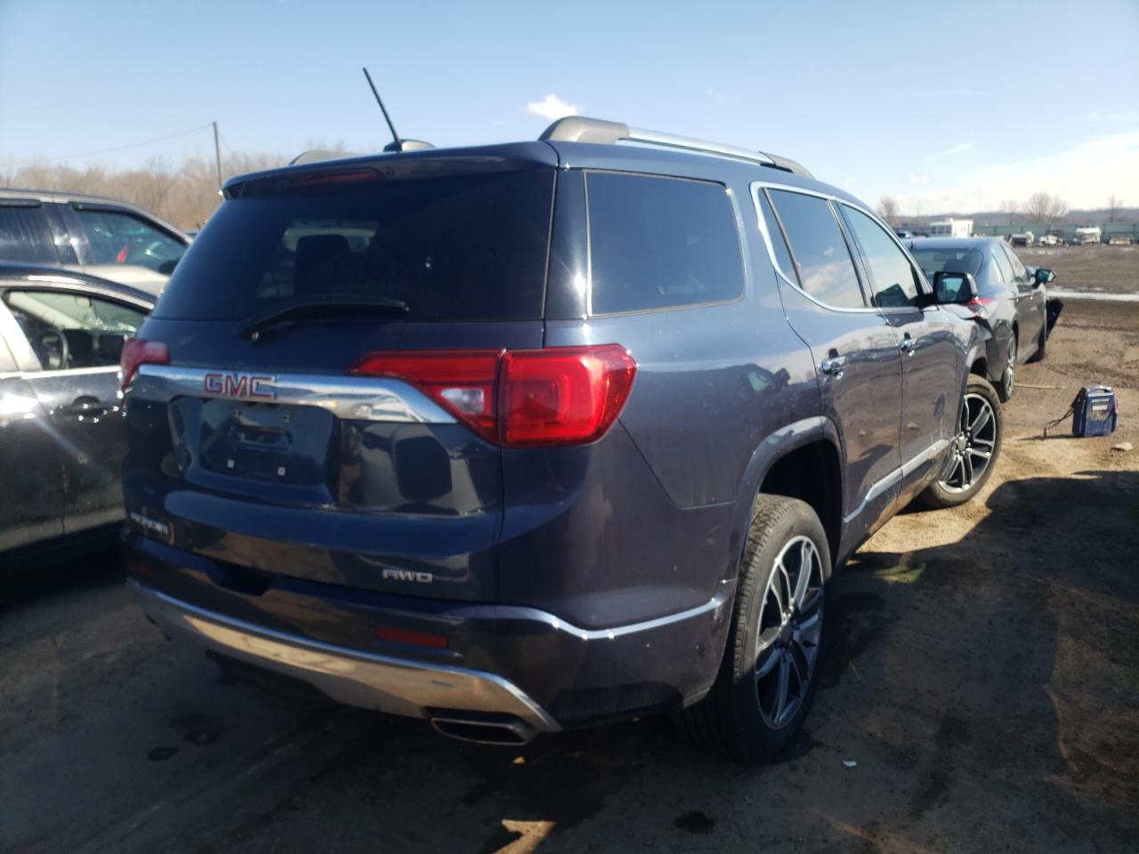 Photo 4 from auction – 2019 GMC ACADIA DEN with VIN 1GKKNXLS6KZ193077