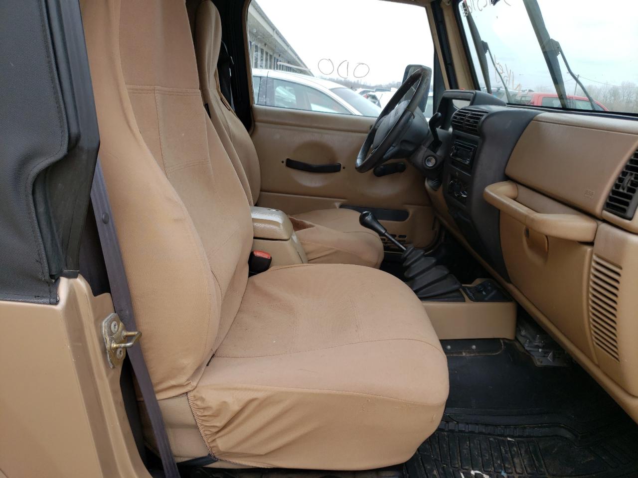 Photo 5 from auction – 2000 JEEP WRANGLER / with VIN 1J4FA59S2YP783506