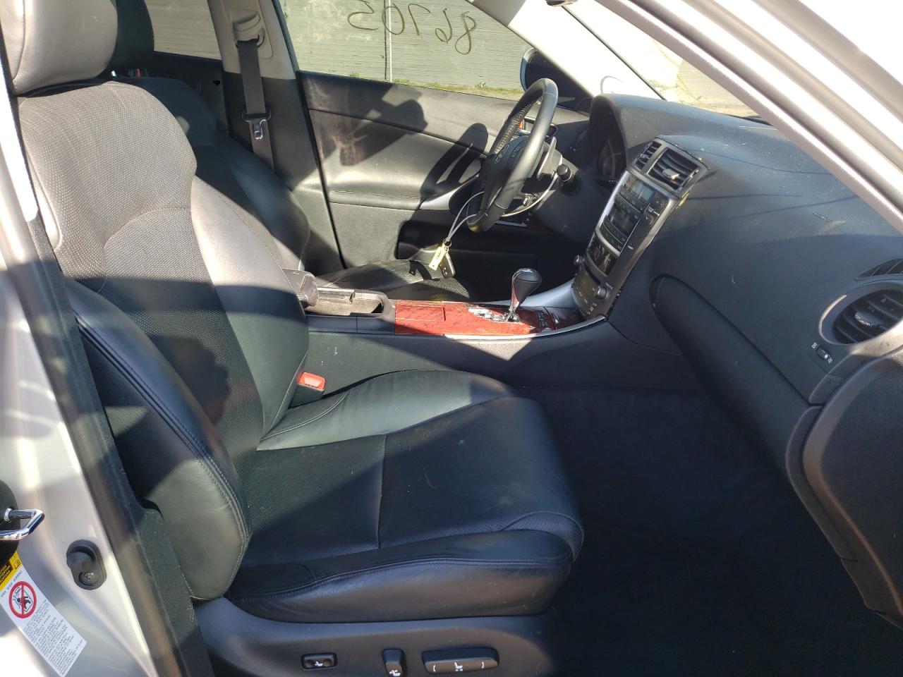 Photo 5 from auction – 2007 LEXUS IS 250 with VIN JTHCK262972010759