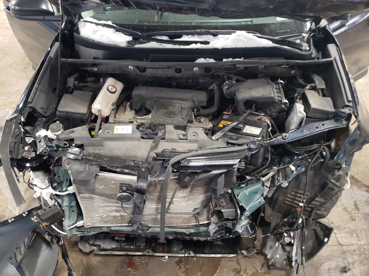 Photo 7 from auction – 2018 TOYOTA RAV4 LE with VIN JTMBFREV3JJ185513