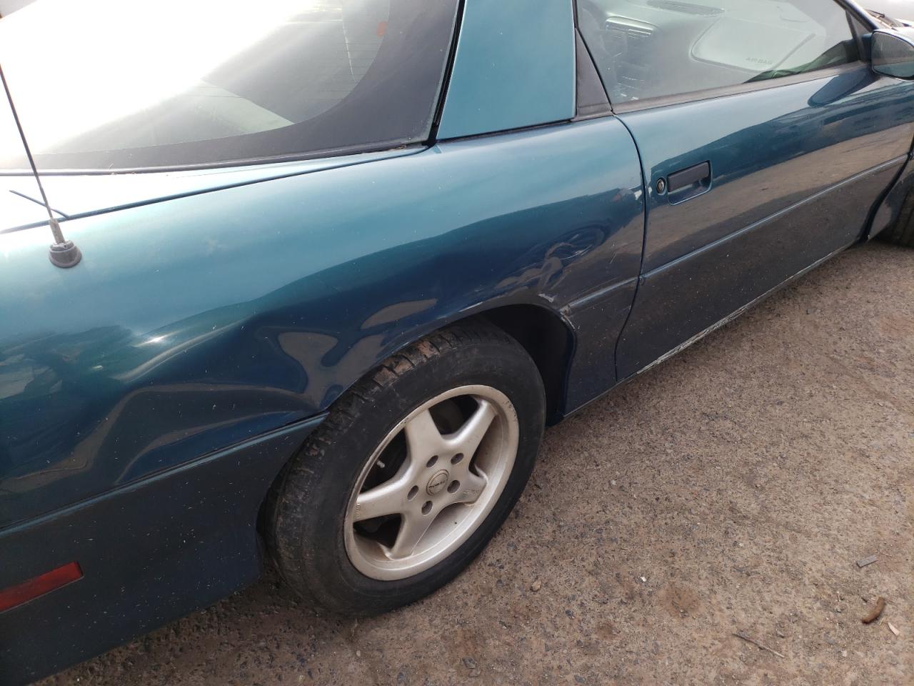 Photo 9 from auction – 1997 CHEVROLET CAMARO with VIN 2G1FP22K4V2106787