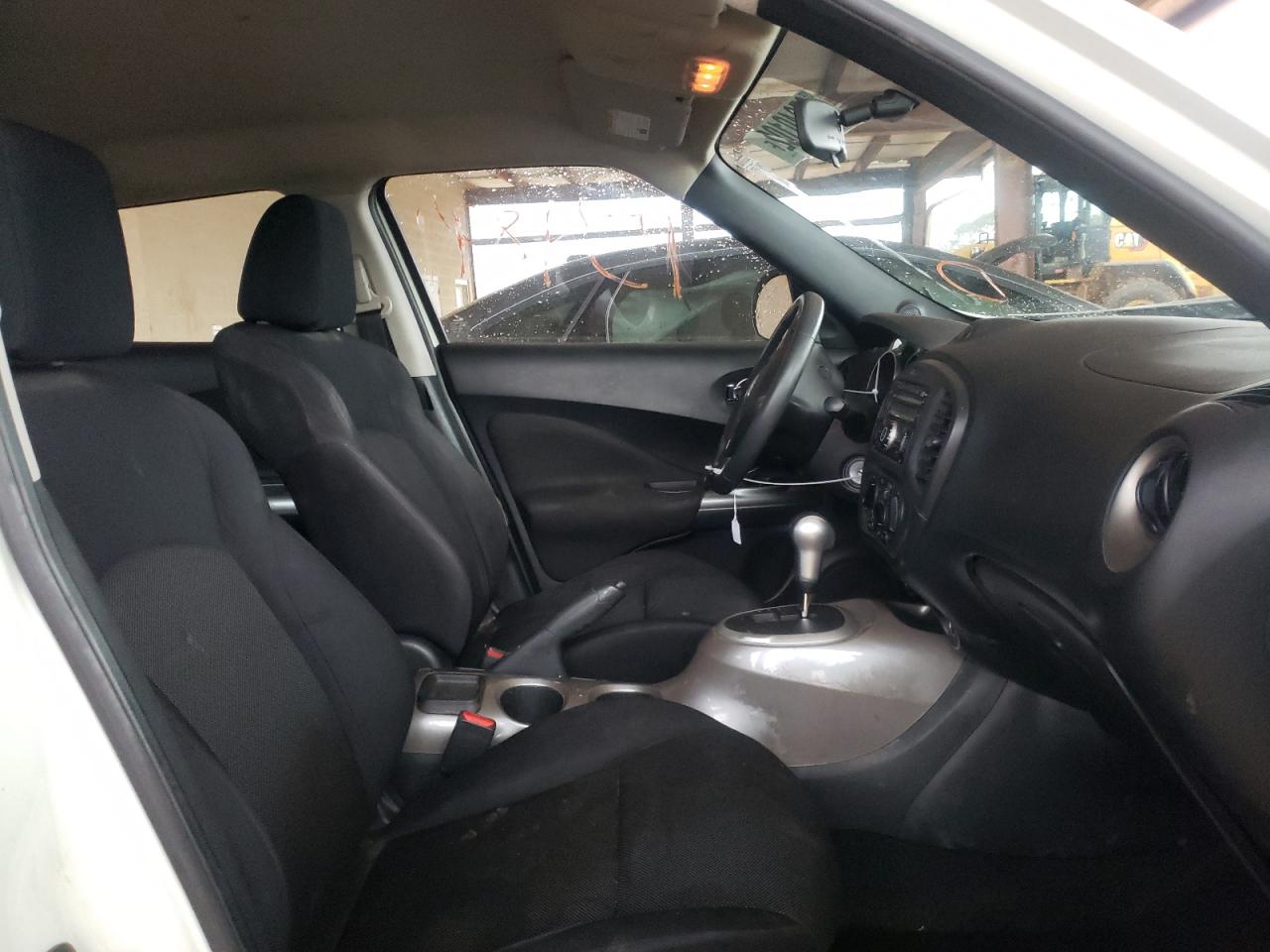Photo 5 from auction – 2011 NISSAN JUKE S with VIN JN8AF5MR2BT013153