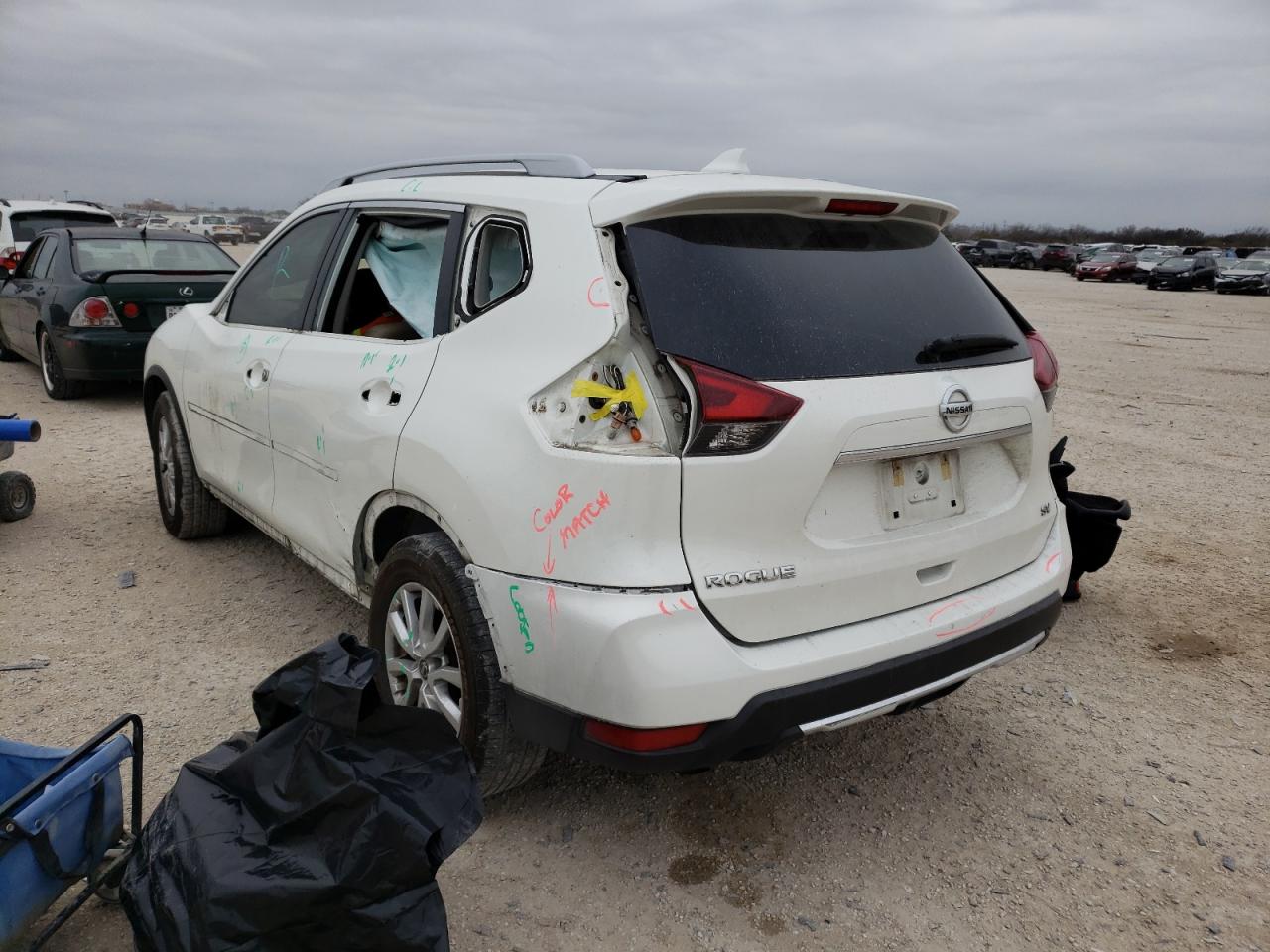 Photo 3 from auction – 2018 NISSAN ROGUE S with VIN 5N1AT2MT6JC824415
