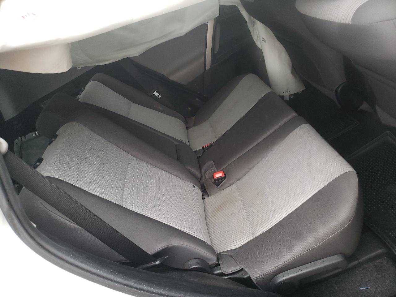 Photo 6 from auction – 2014 TOYOTA RAV4 LE with VIN 2T3ZFREVXEW084961