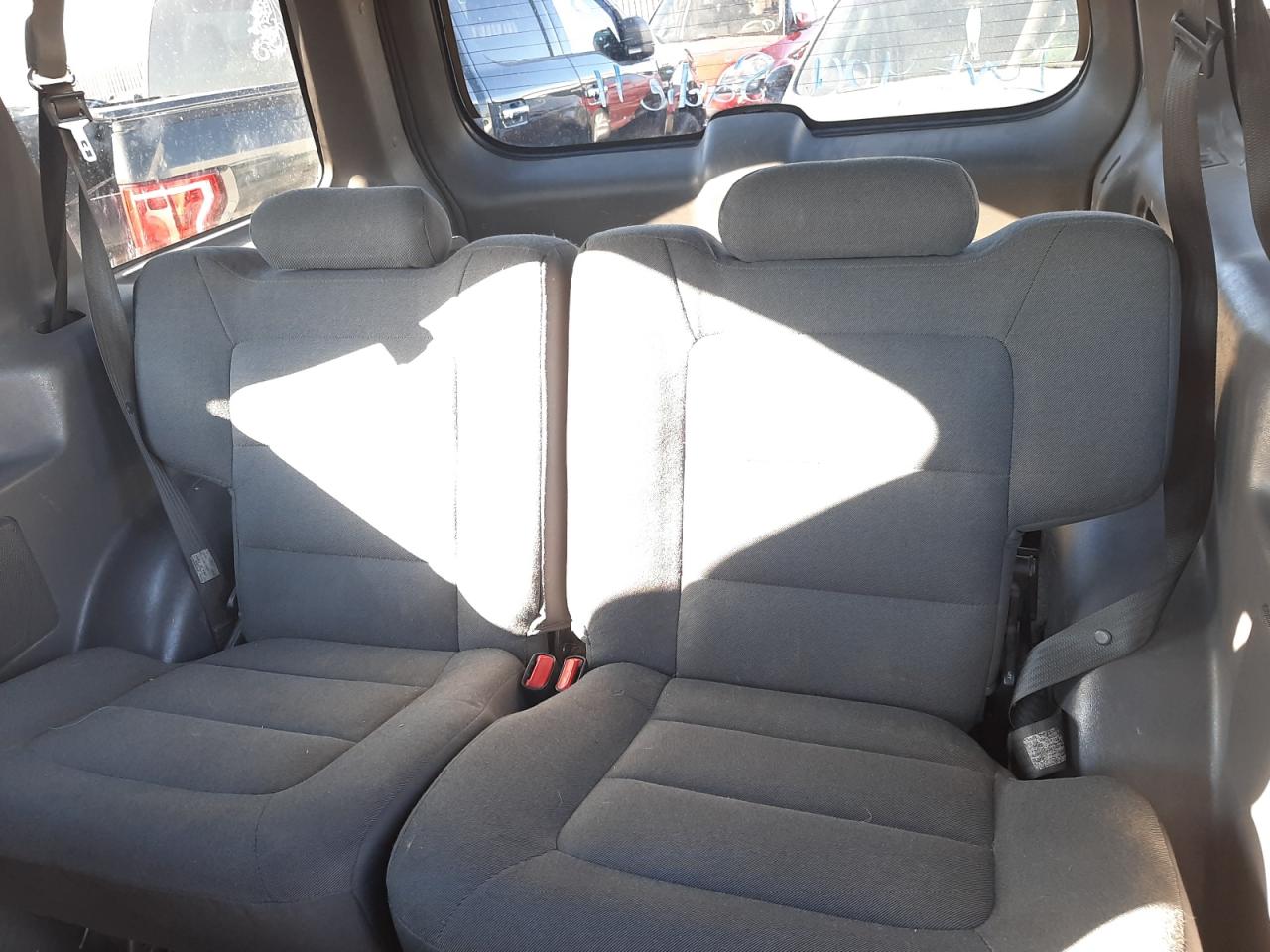 Photo 6 from auction – 2002 FORD EXPLORER S with VIN 1FMYU70E72UB53588