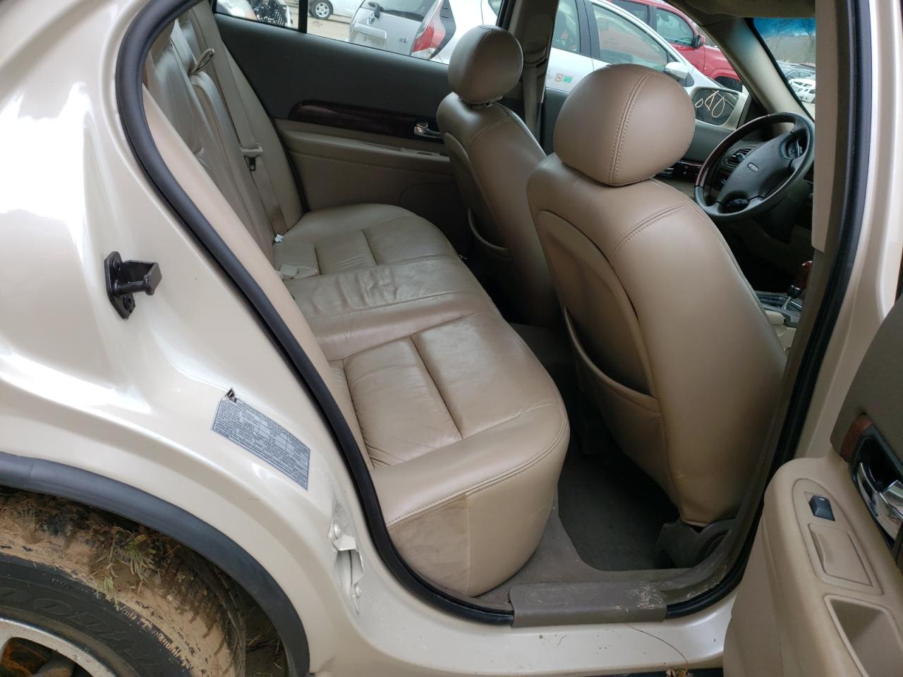 Photo 6 from auction – 2001 LINCOLN LS with VIN 1LNHM86S21Y618658