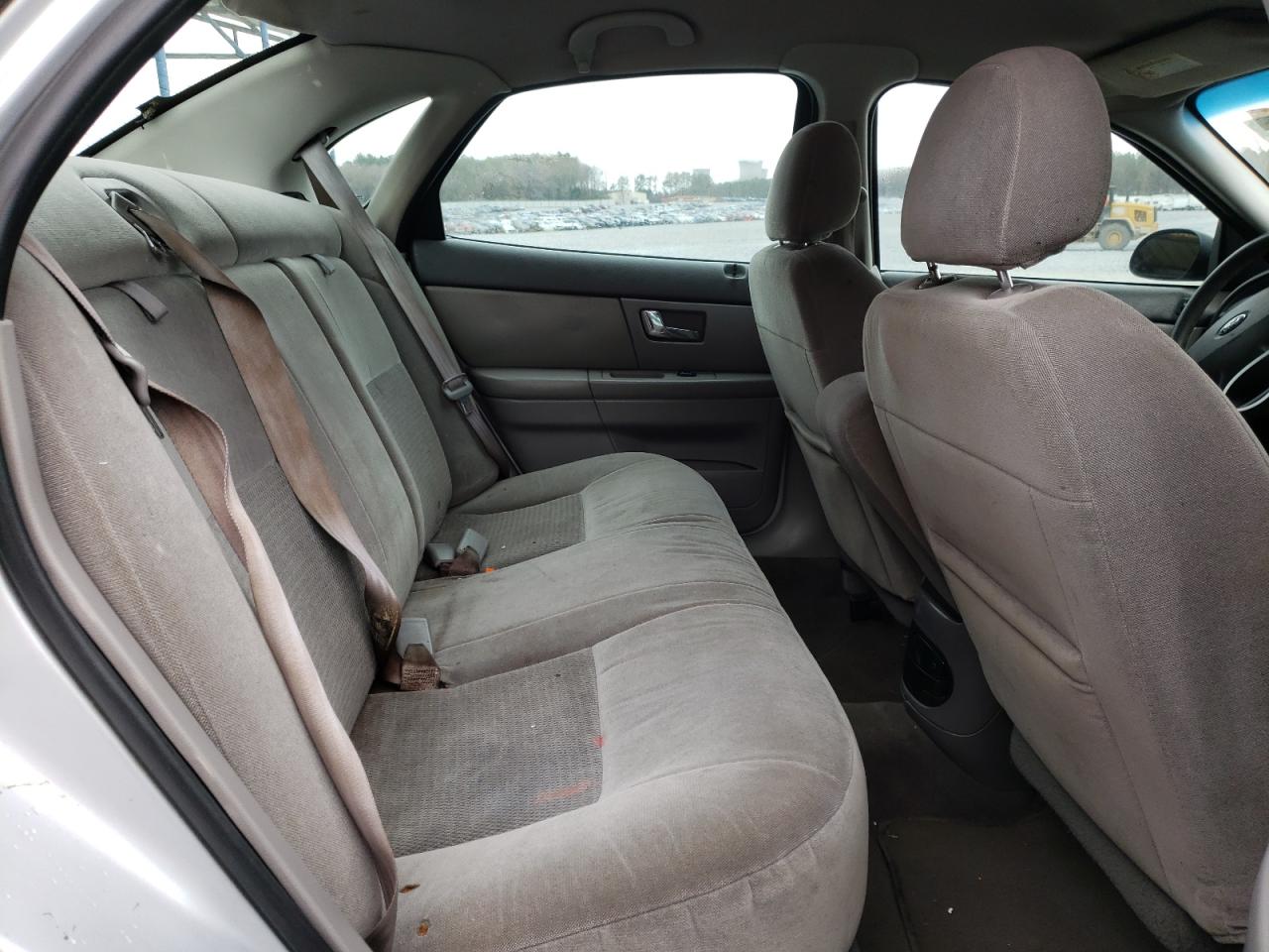 Photo 6 from auction – 2003 FORD TAURUS SES with VIN 1FAFP55233A167857