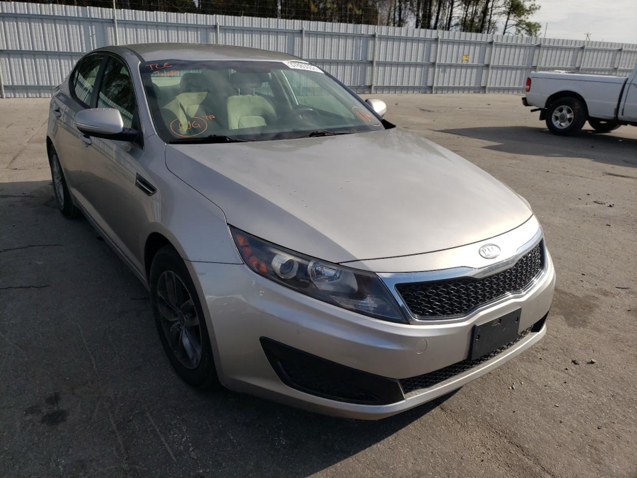 KIA OPTIMA LX 2011 with VIN KNAGM4A71B5148764 - Photo from auction