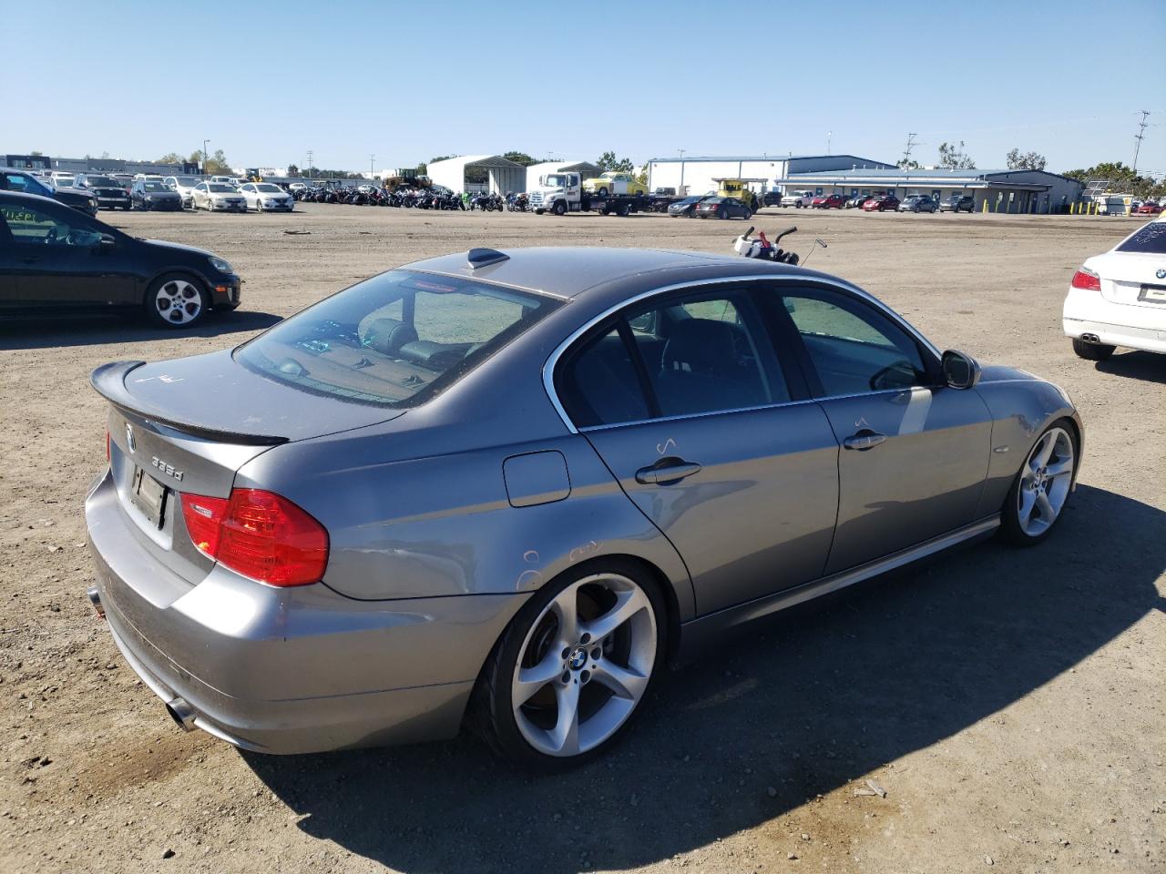 Photo 4 from auction – 2011 BMW 335 D with VIN WBAPN7C50BA950126